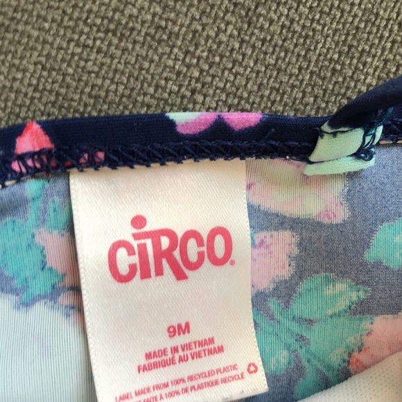 Circo ruffle baby bathing suit sz 9 months - Picture 3 of 6